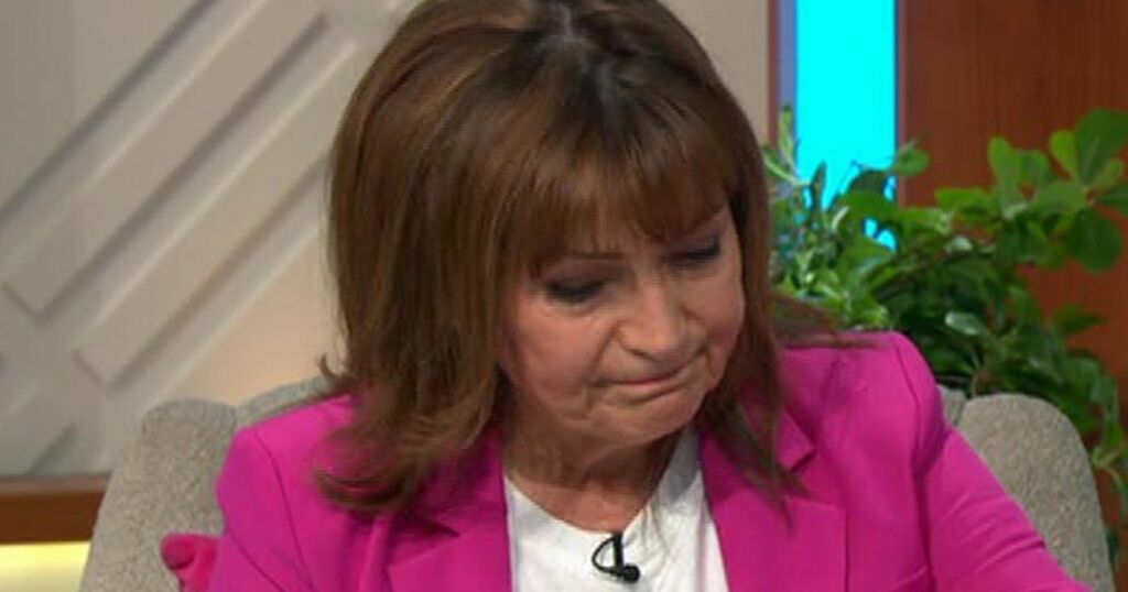 Lorraine Kelly Apologises To Viewers As She Breaks