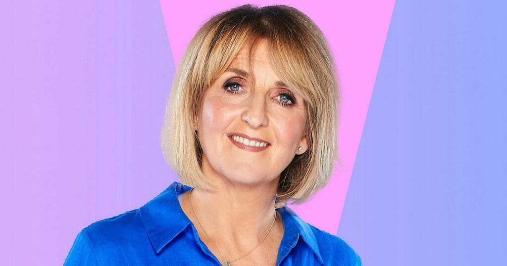 Loose Women S Kaye Adams Suffers First Strictly