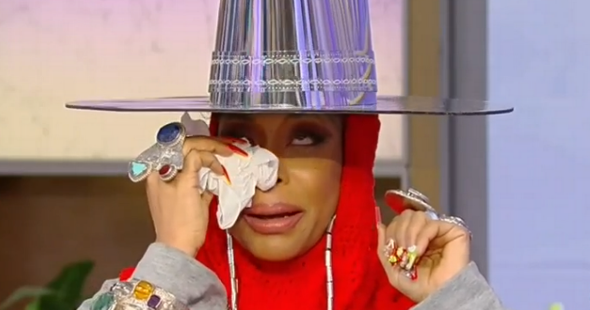 Erykah Badu Bursts Into Tears As TV Star Plays Video