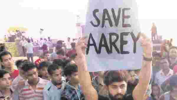 Maharashtra govt to withdraw charges against Aarey protesters