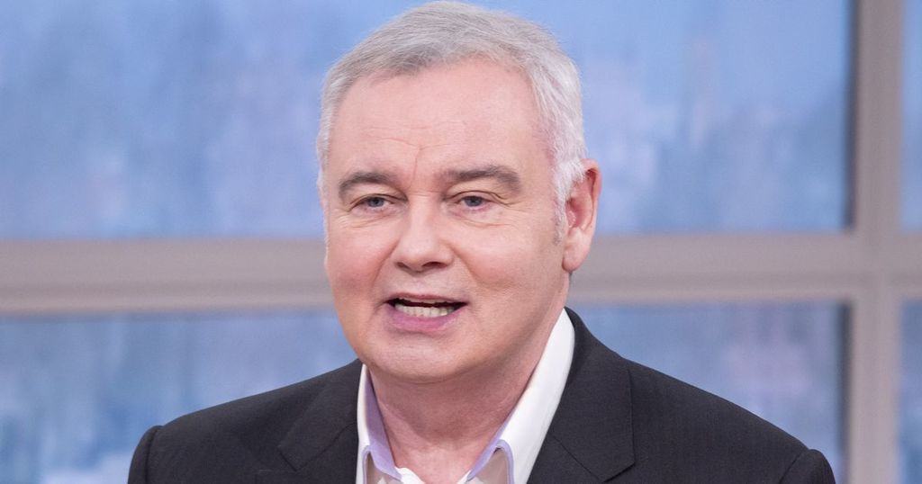 Eamonn Holmes stuns fans with rare photo of lookalike…