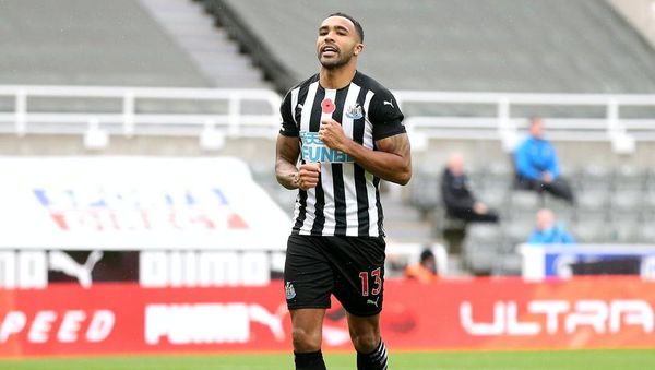 Newcastle's Callum Wilson hits brace to halt Everton's bid to return to top of table