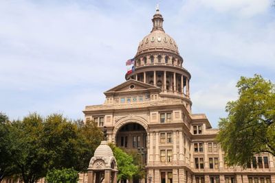 As Democrats Divebomb, the Texas Legislature Remains as White and Male as Ever