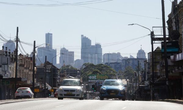 Sydney airport hottest place in NSW as parts of the city hit 40C