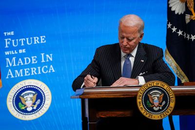 Biden Should Dump the Trump Playbook on Trade With China