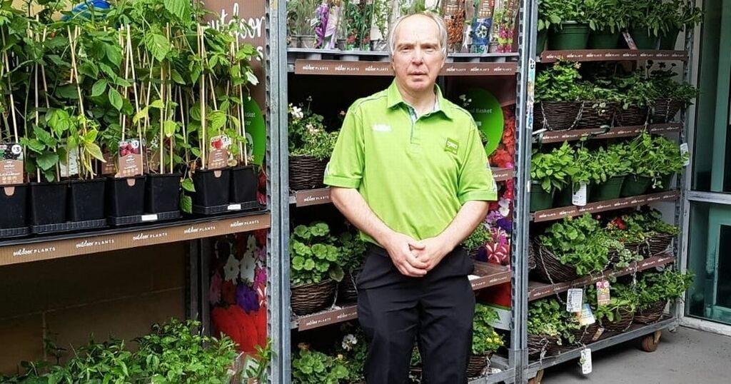 Asda worker celebrates 40 years of service at Falkirk…