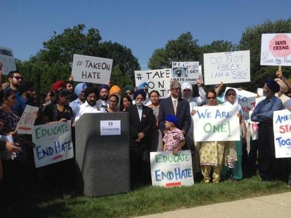 US Sikhs feel vulnerable, join with Muslims to combat backlash