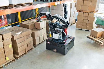 Boston Dynamics Stretch: Robot dog company launches new machine to move boxes around warehouses