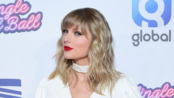 Taylor Swift releases first re-recorded album Fearless