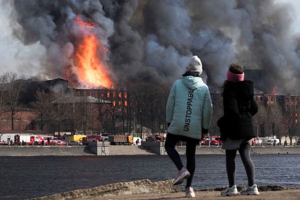 Firefighter killed in blaze in Russian city of St Petersburg