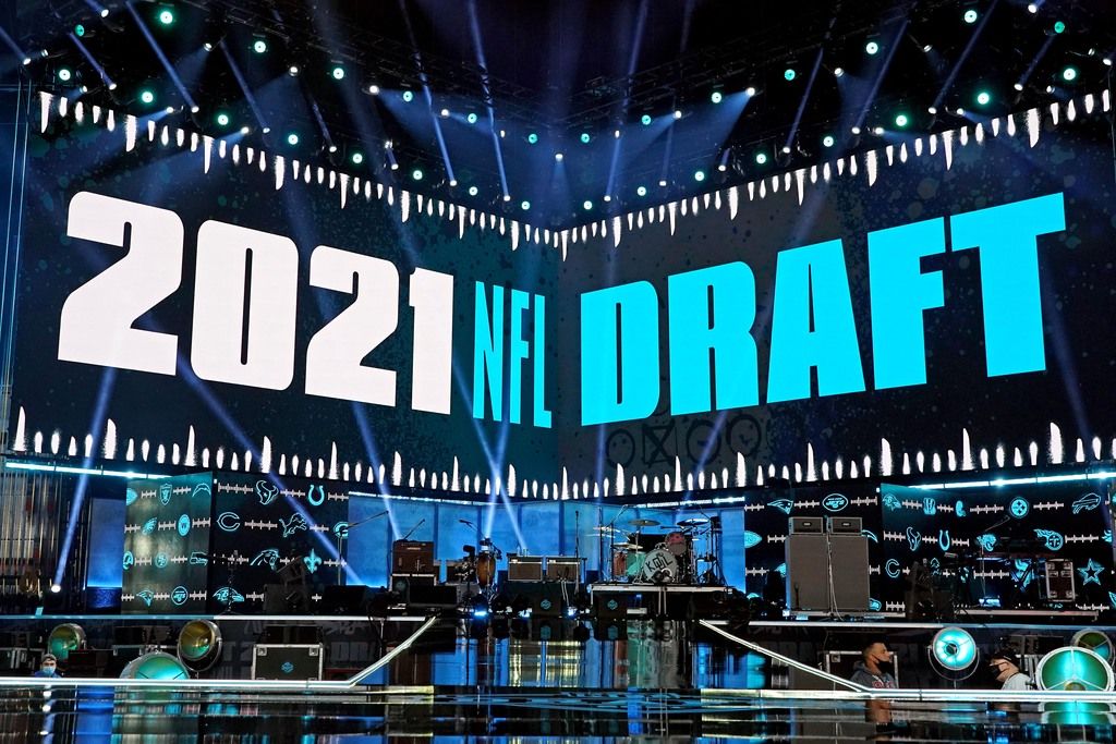 NFL Draft Tracker Grading every pick in the first…