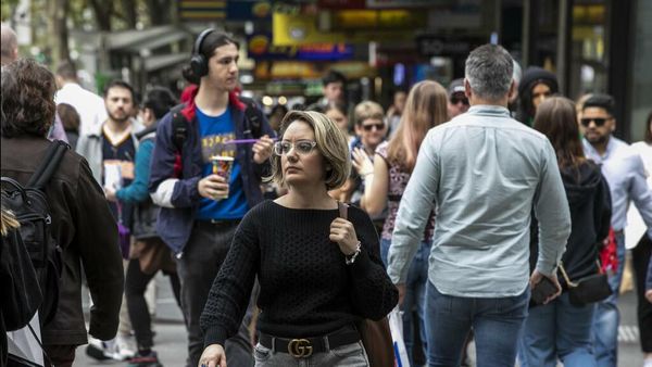 Australian Jobs Steady Despite Support Removal: Survey