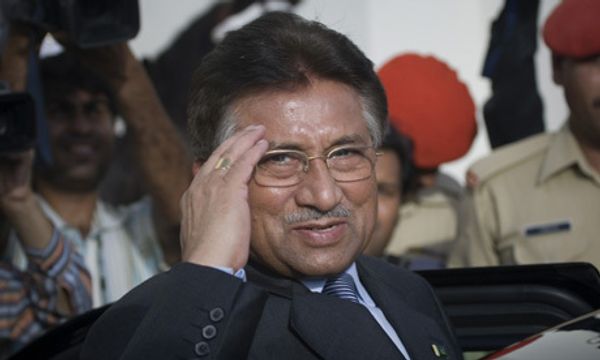 Should deposed dictator Musharraf enjoy exile in the UK?