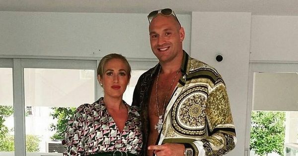 Tyson Fury splurges £3,000 on matching Versace outfits for his five children  and himself - Irish Mirror Online