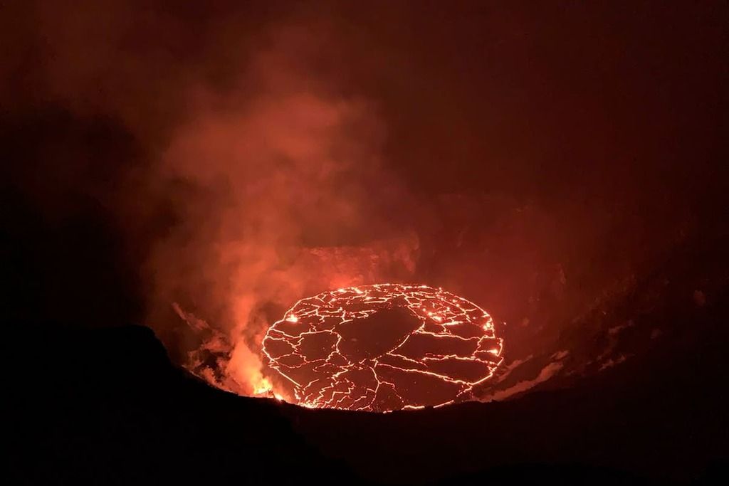 Hawaiis Kilauea Volcano Stops Erupting After Months…