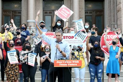 Texas Democrats staged a dramatic last minute walk-out to derail a GOP voter suppression bill