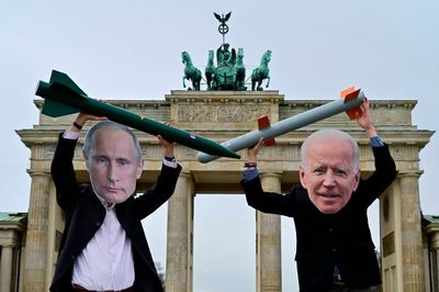 Putin and Biden Curb Their Enthusiasm