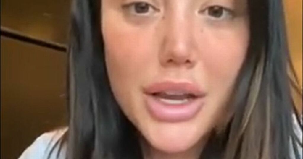 Charlotte Crosby Forced To Quarantine In Australian 8128