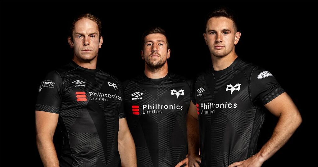 Ospreys Unveil New Playing Kits For The 2021-22 Rugby…