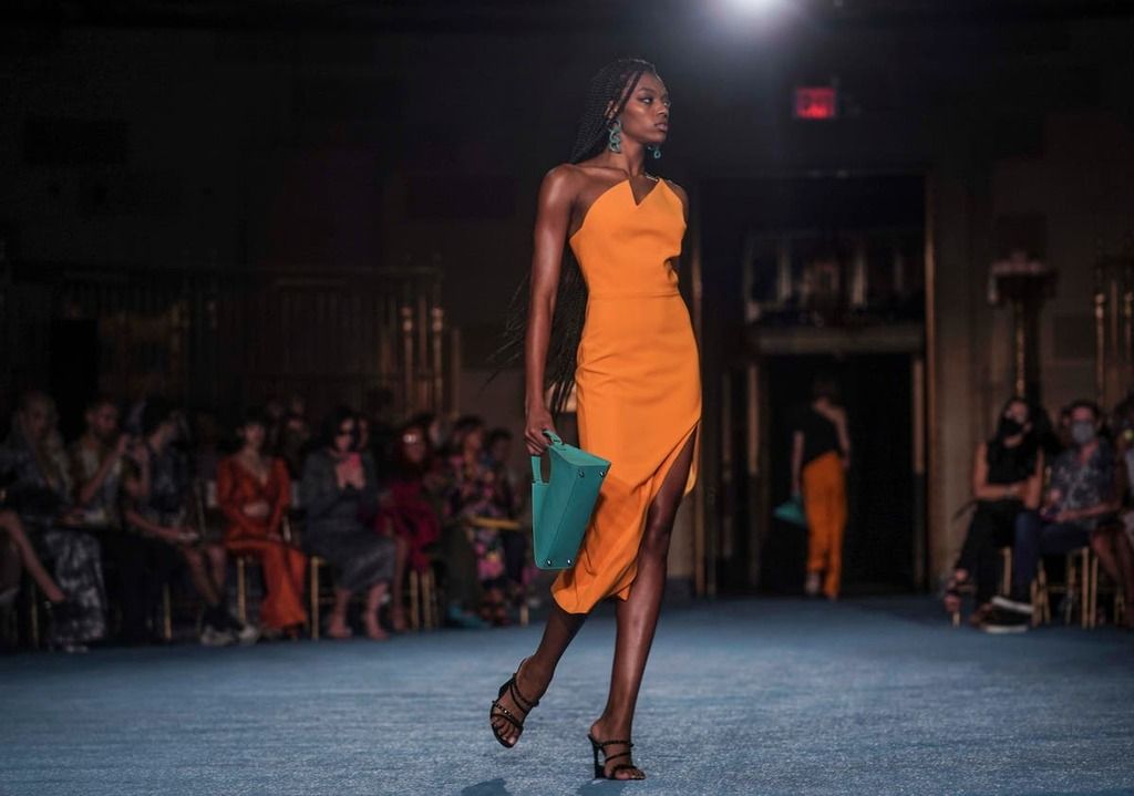 Christian Siriano kicks off New York Fashion Week in…