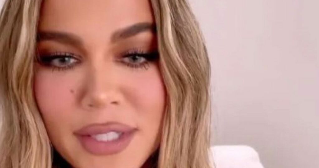 Khloe Kardashian Changes Look With Blue Contacts