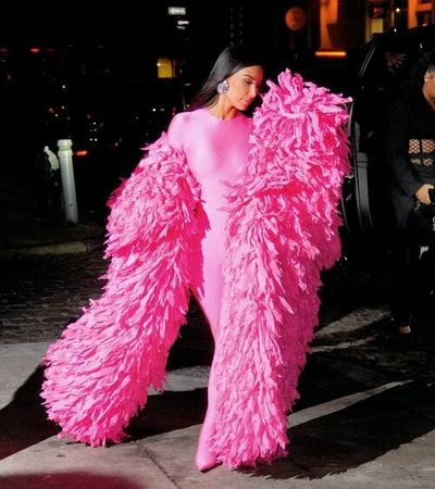 Somebody give Kim Kardashian West a comedy special immediately