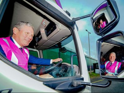 Keir Starmer crashed a lorry in awkward PR moment and the jokes wrote themselves