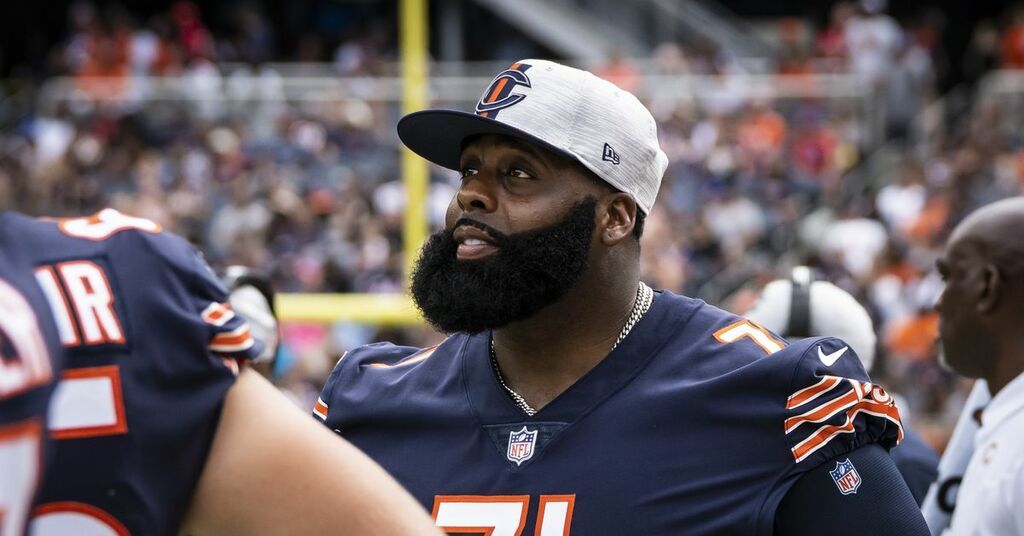 Jason Peters Reportedly Tutoring Teven Jenkins And Larry Borom