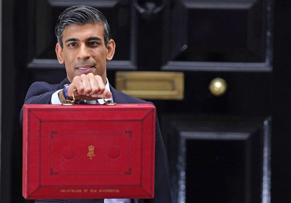 Inflation could soon hit highest level in three decades, government spending watchdog warns