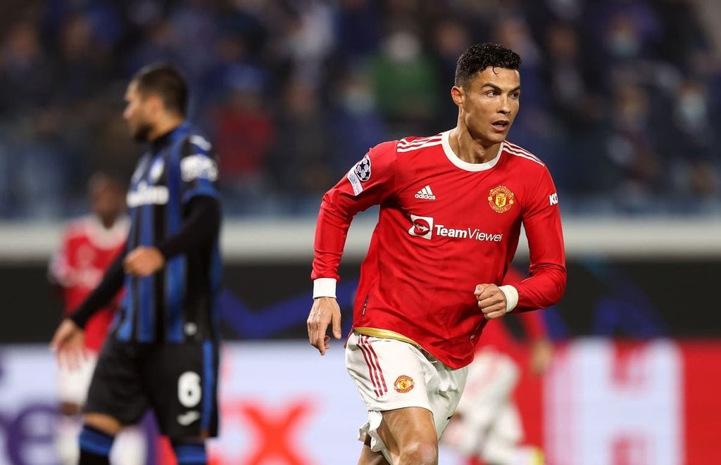 Cristiano Ronaldo would not wear blue in Manchester…