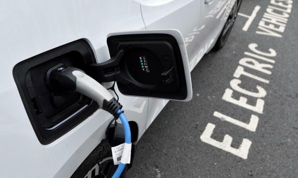 Scott Morrison denies attacking electric vehicles in 2019 as he unveils new Coalition policy