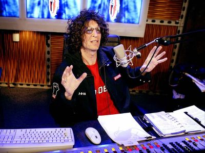 Howard Stern says he’ll run for president if Trump does to ‘beat his ass’