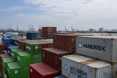 Weekly Must-Read: China Plays Down Stagflation Concerns as Commodity Price Gains Seen Easing