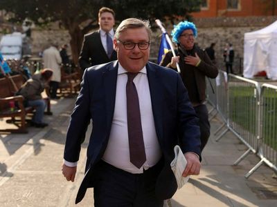 Mark Francois is self-publishing a Brexit memoir called ‘Spartan victory’ so he’s obviously getting roasted