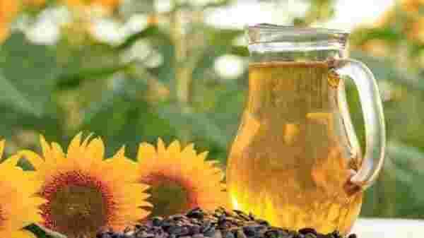 Edible oil prices down ₹8-10 per kg in last 30 days; may fall further: Industry