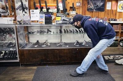 Gavin Newsom wants to use Texas’s abortion ban tactics, but for gun control