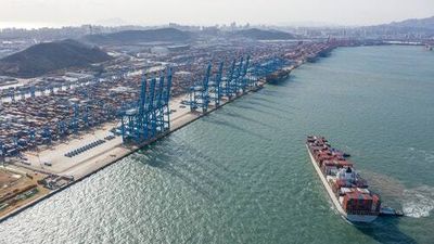Cargo ships are huge polluters. This company wants to solve the problem with giant kites.