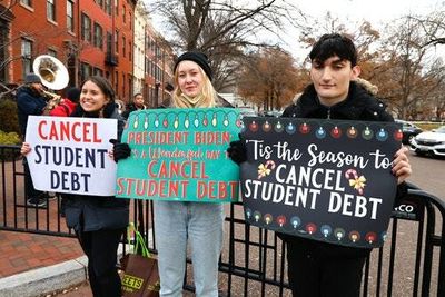 Biden caves, agreeing to extend the student loan repayment pause