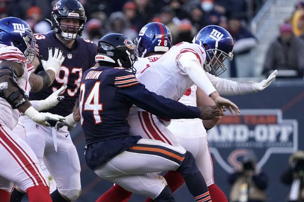Watch all of Robert Quinn’s single-season record 18 sacks with Bears