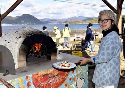 Pizza oven unites Hiroshima island residents