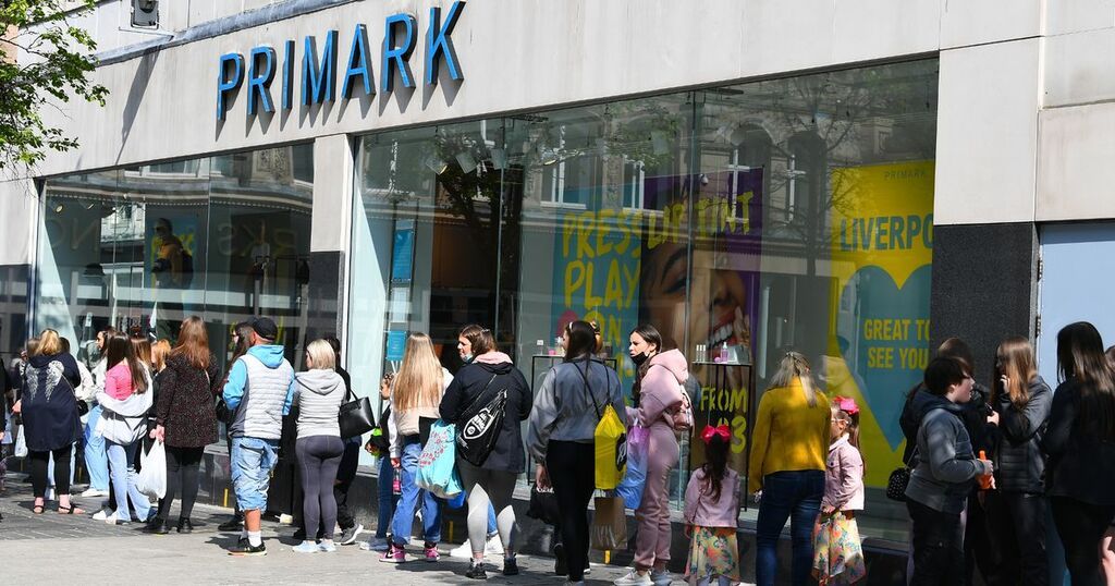 Primark shoppers floored by 'fun' colour of £20 'coat…
