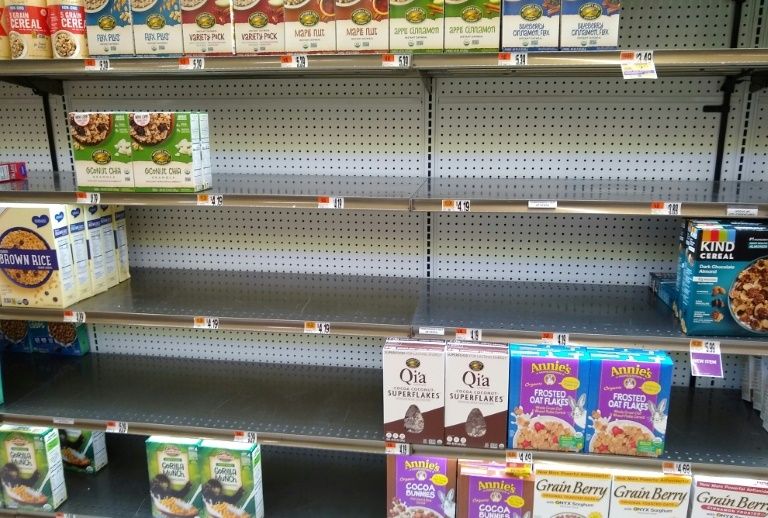 Las Vegas grocery stores see empty shelves during omicron wave