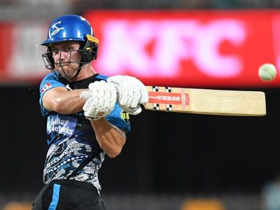 Strikers' star Short out of Sixers clash