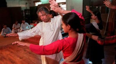 Leading Indian Dancer Birju Maharaj Dies