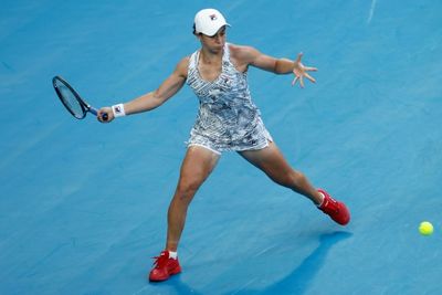 'This is beautiful': Clinical Barty blitzes into second round