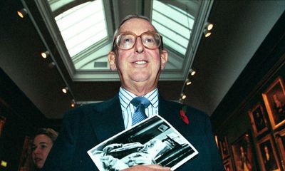 John Sainsbury, shopkeeper ‘to his core’, dies aged 94