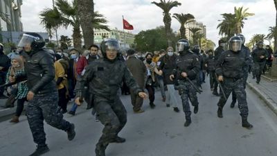 RFI reporter among those brutally attacked by police at Tunisian protest