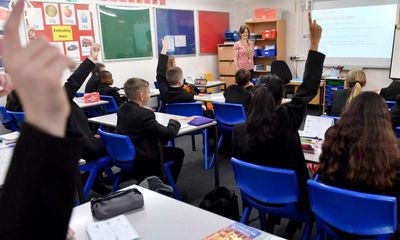 Schools rejecting offers of air filters that limit Covid spread, say parents