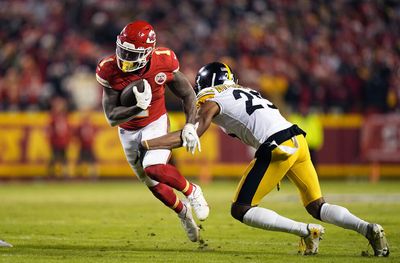 Chiefs snap counts: Jerick McKinnon surges to RB1