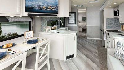 New Fleetwood Motorhome Has Swanky Floor Plan For Max Usability
